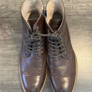 Men's Classic Brown Leather Wingtip Boots